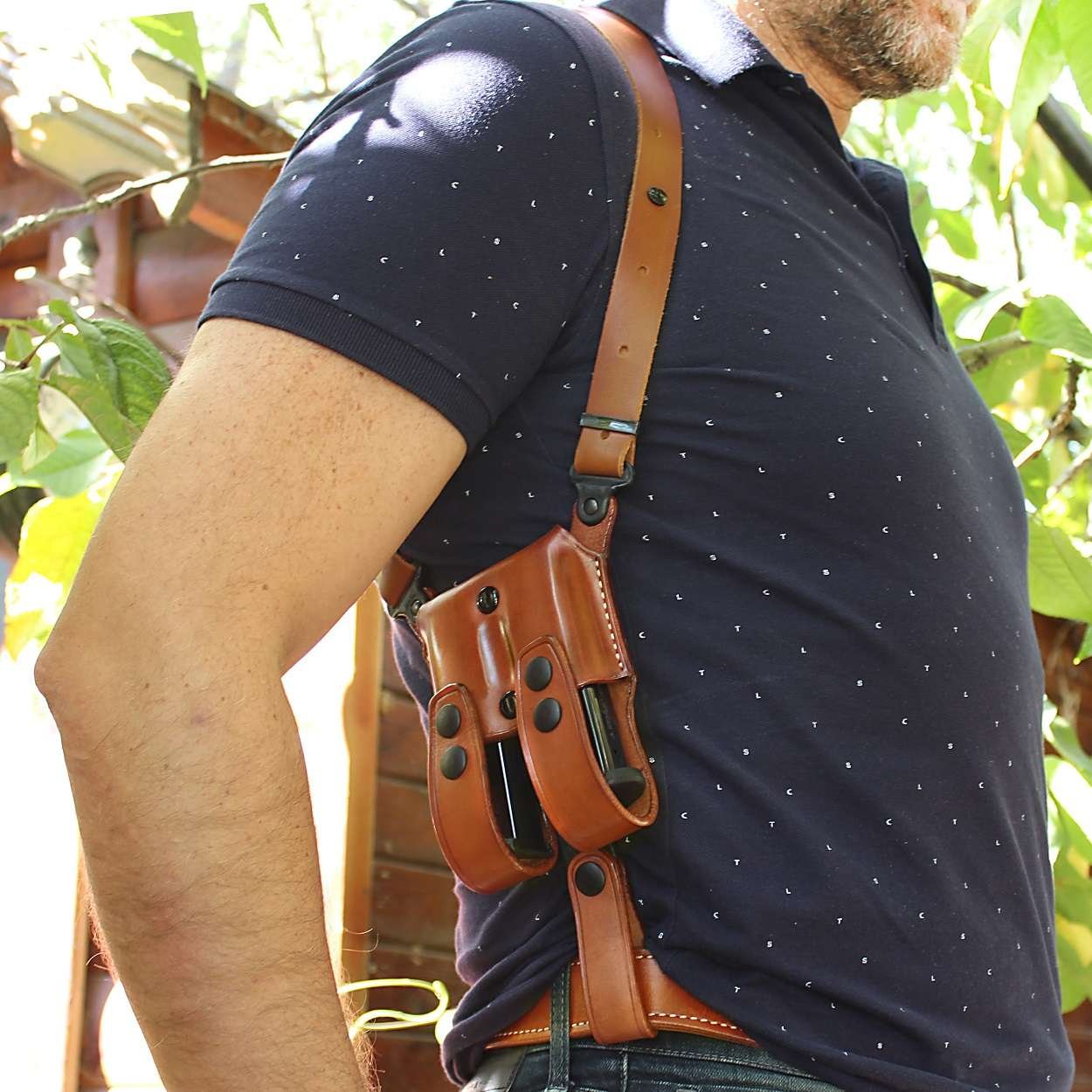 Custom Leather Vertical Shoulder Holster with Double Magazine Pouch – Fits Pistols w/ & w/out Optic Ready / Red Dot Sight